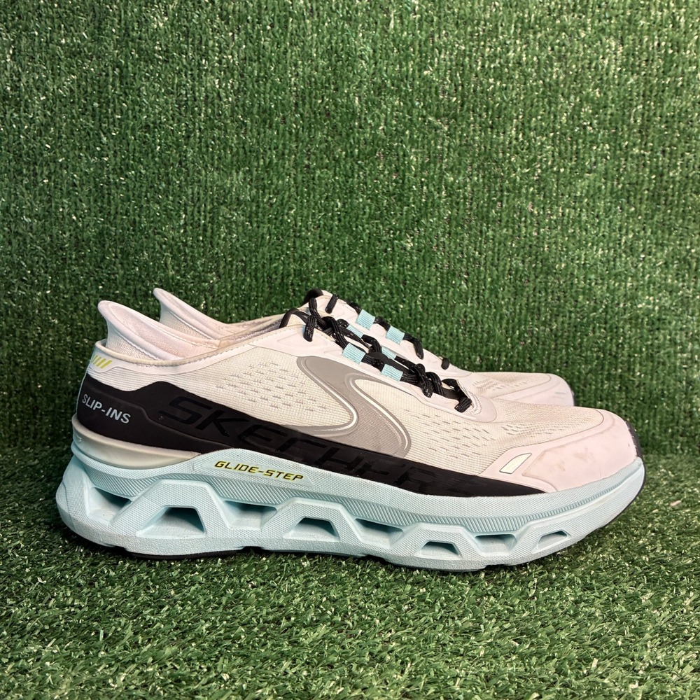 Skechers Glide-Step Altus Slip-Ins Hands Free Sneakers White Mens Size 9.5 Wide